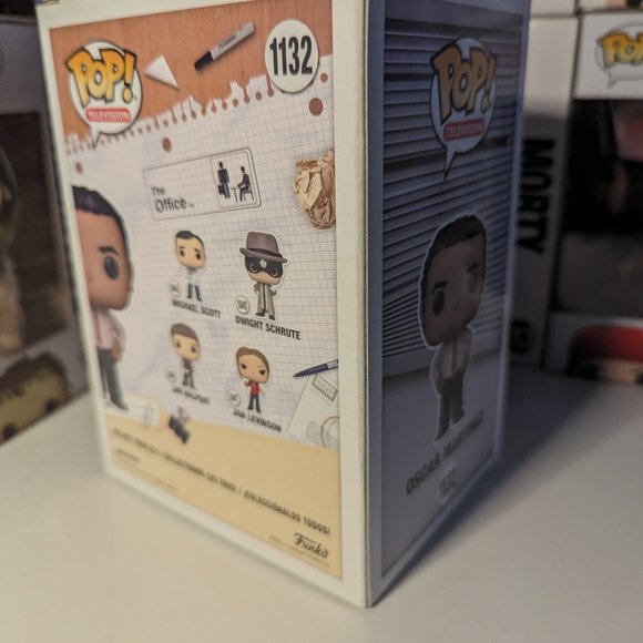 Funko Pop! Oscar Martinez Walmart Television The Office 1132 - Picture 3 of 3